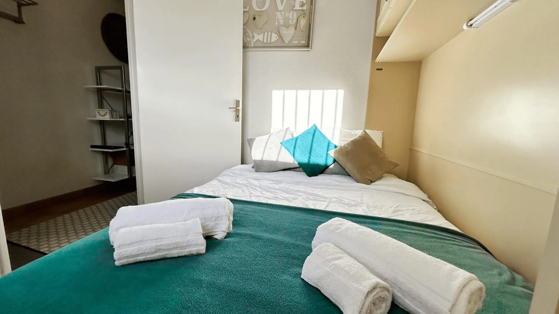 Pretty 2-Room Apartment With A Loggia And A Lift Grimaud France