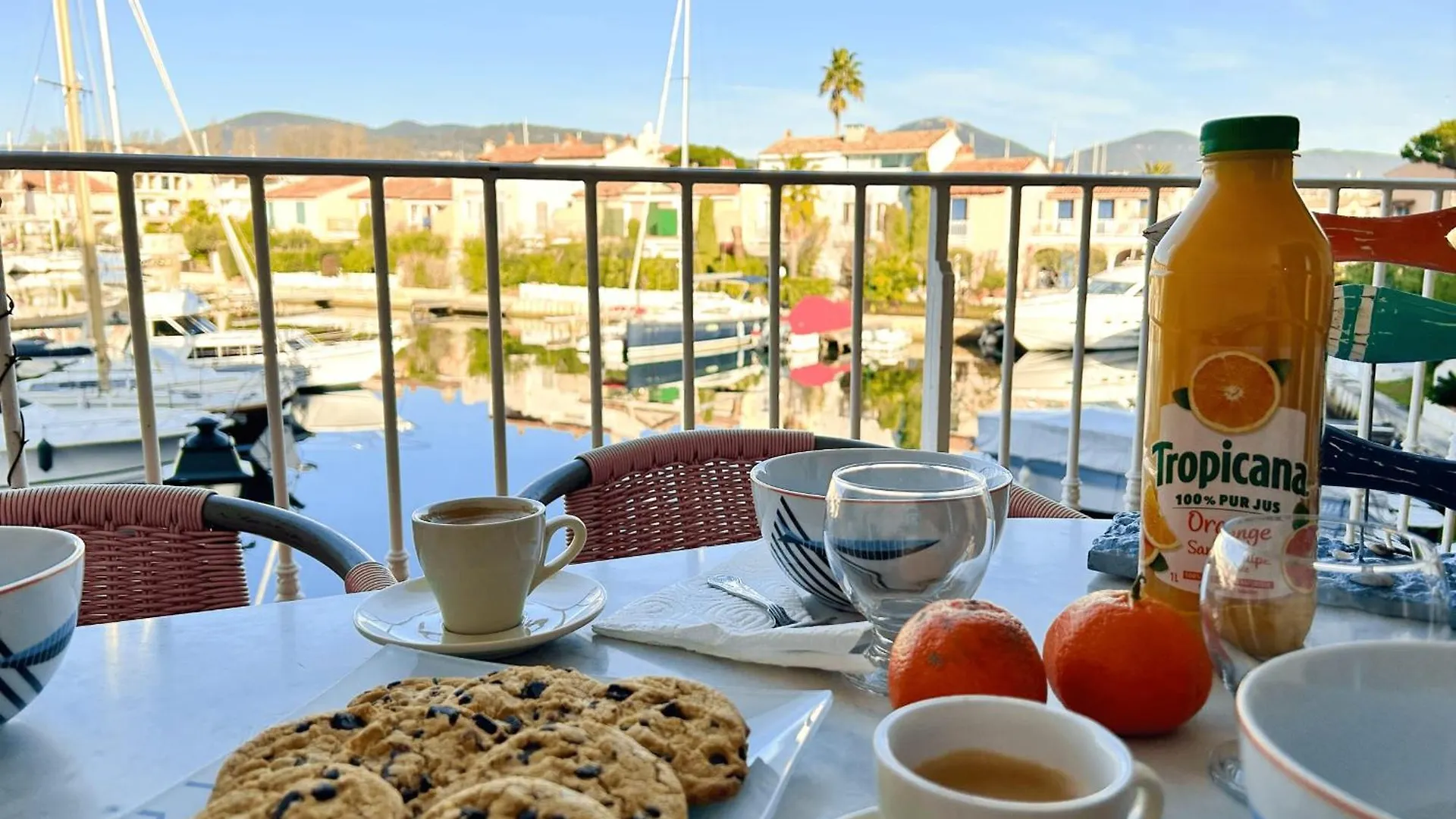 Pretty 2-Room Apartment With A Loggia And A Lift Grimaud